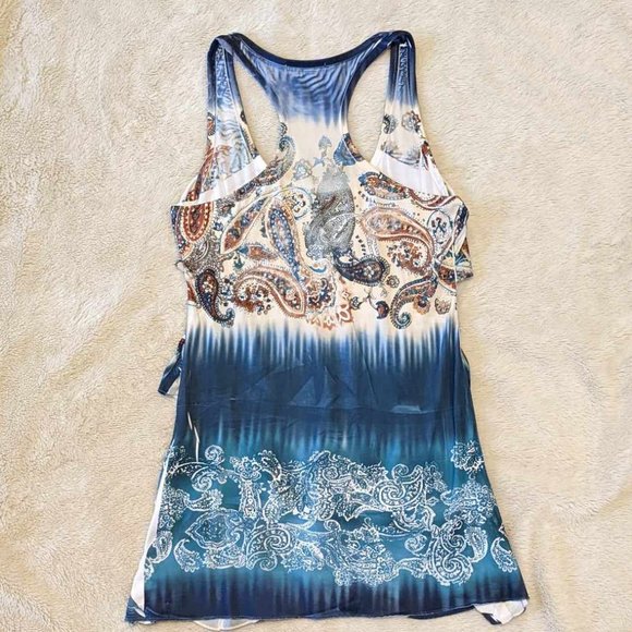 Step in Style Layered Flowing TBack Blouse - Picture 4 of 4